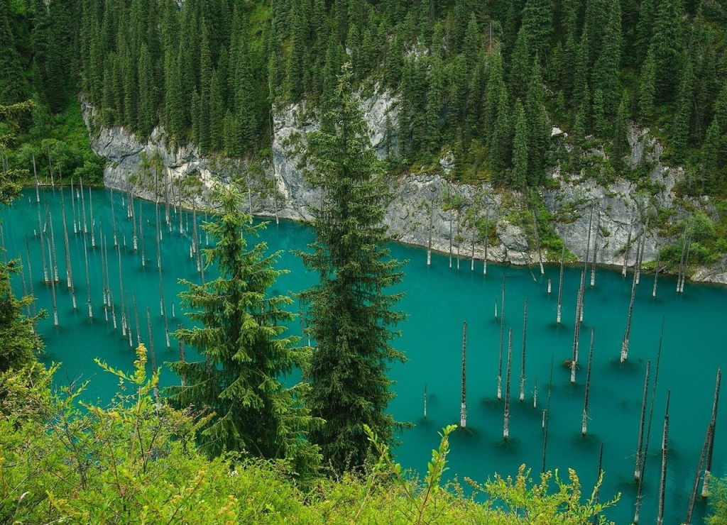 Озеро Каинды 1.jpg