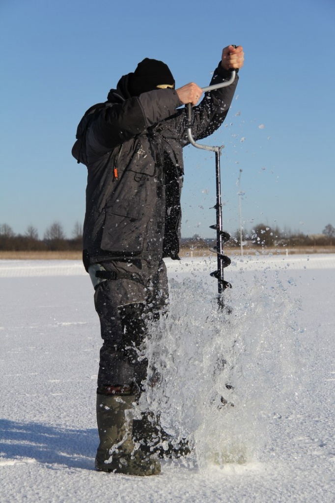 Как выбрать ледобур.jpg