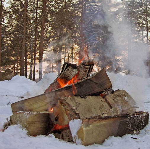Как развести костер зимой.jpg
