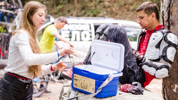 Изотермический контейнер  60 л izotermicheskiy_konteyner_tm_arktika_60_l_art_2000_60_zelyenyy