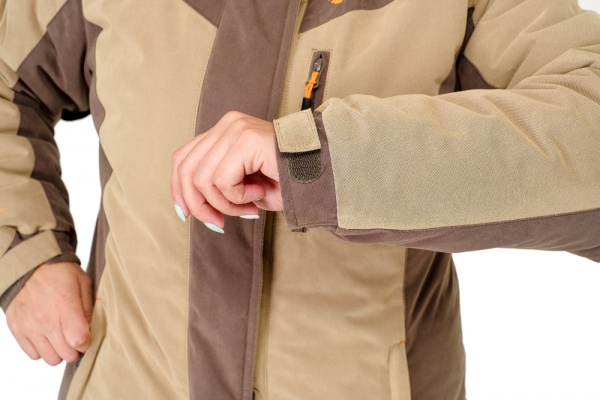 kostyum_veya_finlyandiya_khaki_s_mekhom_pride