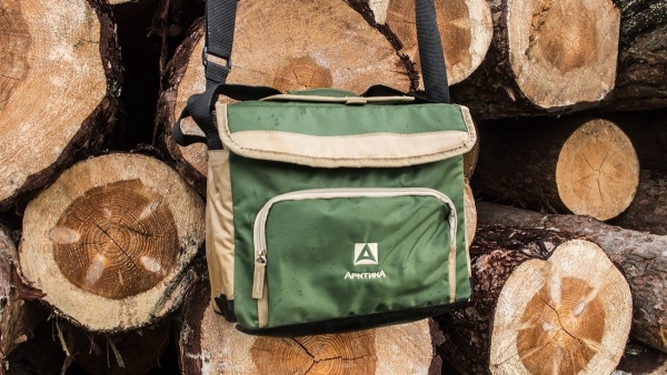 Сумка-холодильник классическая 30 л sumka_kholodilnik_klassicheskaya_tm_arktika_30l_art_3000_30_bolotnaya
