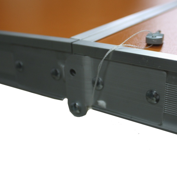 stol_raskladnoy_86kh81kh69sm_4_tabureta_25x29x39_oranzhevyy_