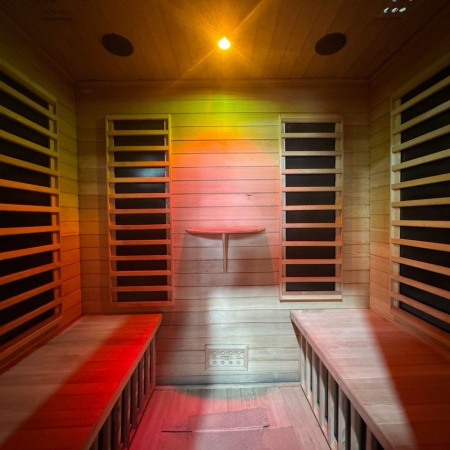 Инфракрасная 4-х местная сауна Hemlock  Инфракрасная 4-х местная сауна Hemlock