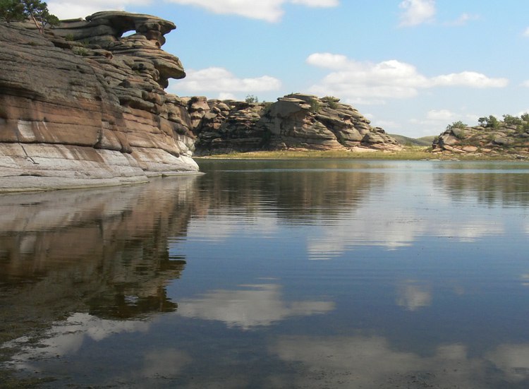 Баянаул июль с палаткой по казахстану 4.jpg Баянаул июль с палаткой по казахстану 4.jpg