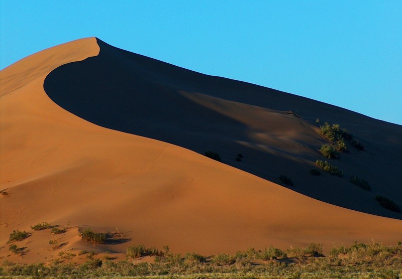 Поющий бархан 2.jpg Поющий бархан 2.jpg