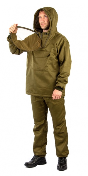 kostyum_antignus_greta_oliva